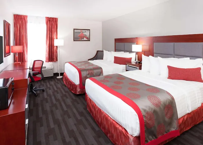 Ramada Plaza By Wyndham Chicago North Shore 3*