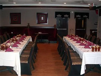 Hotel Ramada Plaza By Wyndham Chicago North Shore 3*