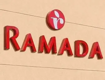 Hotel Ramada Plaza By Wyndham Chicago North Shore