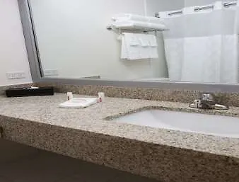 Ramada Plaza By Wyndham Chicago North Shore Hotel