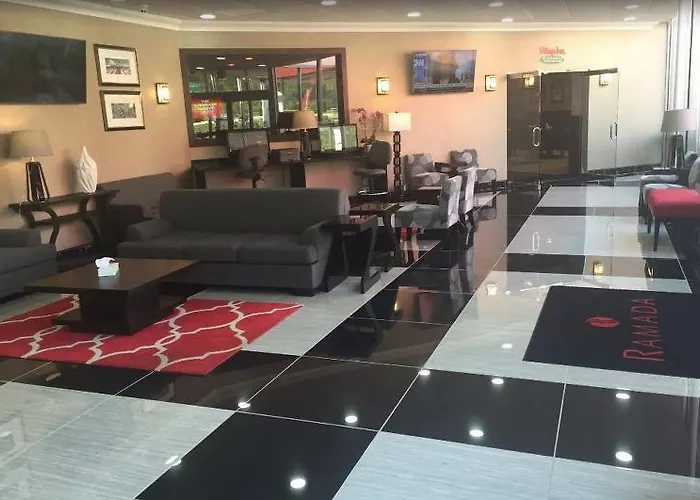 Ramada Plaza By Wyndham Chicago North Shore