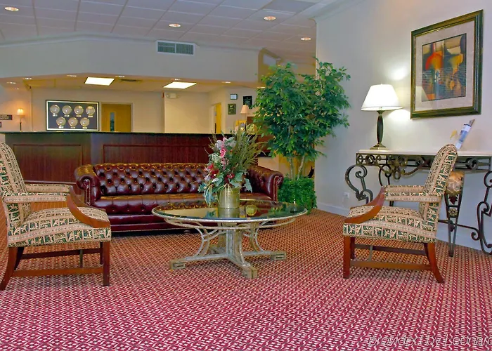 Ramada Plaza By Wyndham Chicago North Shore Wheeling