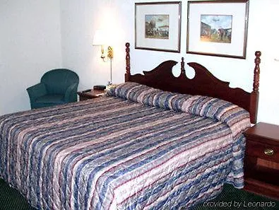 Hotel Ramada Plaza By Wyndham Chicago North Shore