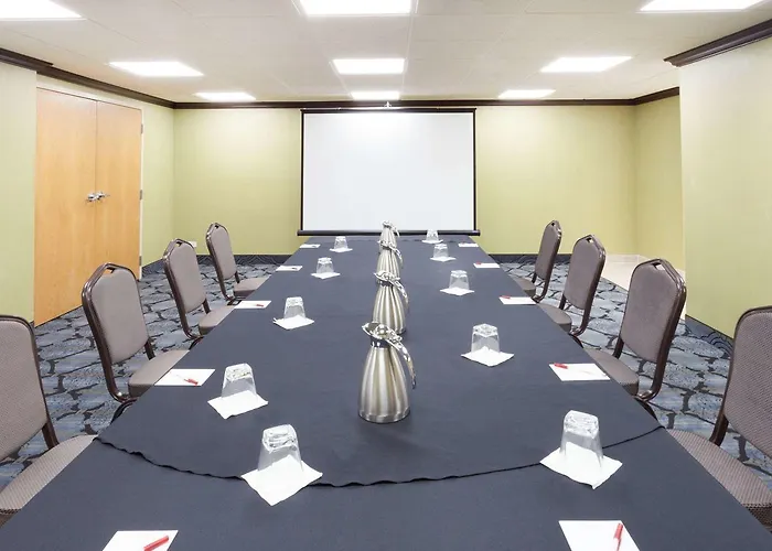 Ramada Plaza By Wyndham Chicago North Shore Hotel Wheeling