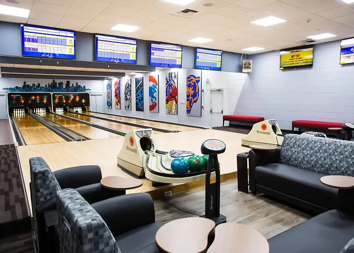 Hotel Ramada Plaza By Wyndham Chicago North Shore 3*