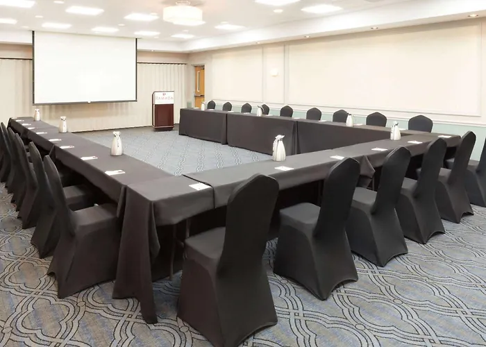 Ramada Plaza By Wyndham Chicago North Shore